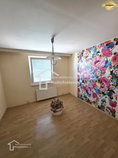 Na predaj 3-izbový byt, 74 m², Rožňava, Zakarpatská