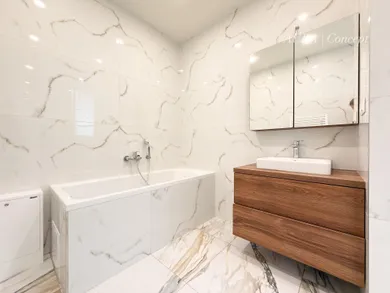 Квартири в оренду, 3-кімнатні, Kysucké Nové Mesto · €560