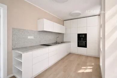 Na prenájom komerčné, 147 m², Piešťany, Nálepkova