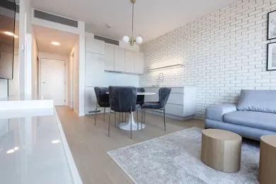 Na predaj 2-izbový byt, 51 m², Bratislava-Staré Mesto, Továrenská