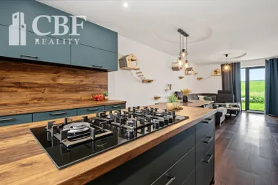 Na predaj 5-izbový dom, 190 m², Štrba