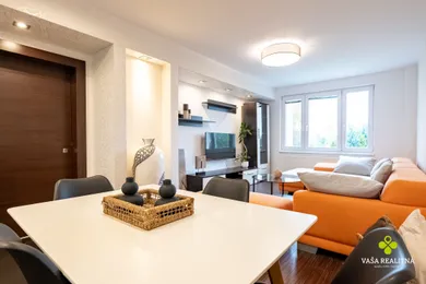 Mieszkania na wynajem, 3-pokojowe, Prievidza · €790
