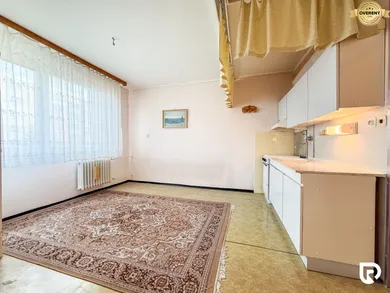 Byty na predaj 1-izbový, Trenčín · €98 000