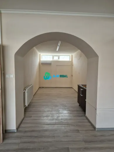 Na prenájom komerčné, 141 m², Dunajská Streda, Športová