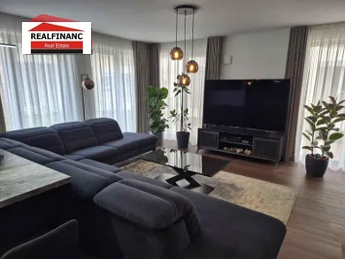 Na predaj 4-izbový byt, 157 m², Trnava, Hviezdoslavova