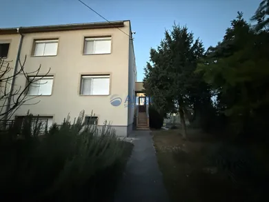 Na predaj 4-izbový dom, Šaľa, M. R. Štefánika