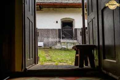 Na predaj komerčné, 85 m², Čekovce
