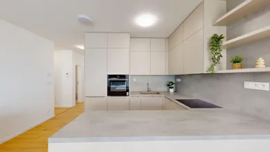 Na predaj 5-izbový byt, 113 m², Bratislava-Staré Mesto