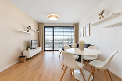 Na prenájom 2-izbový byt, 46 m², Bratislava-Záhorská Bystrica