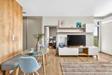 Na predaj 2-izbový byt, 61 m², Bratislava-Nové Mesto, Ďumbierska