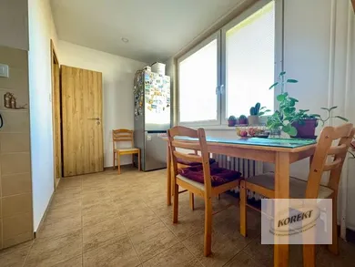Na predaj 2-izbový byt, 67 m², Nové Zámky