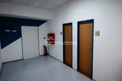 Na prenájom komerčné, 22 m², Košice-Juh, Južná trieda