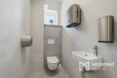 Na prenájom objekt v Trnava · €1 030 · Dokončené