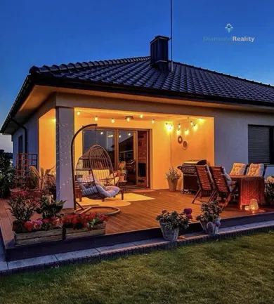 Domy na sprzedaż, 3-pokojowe, Čaňa · €225 950