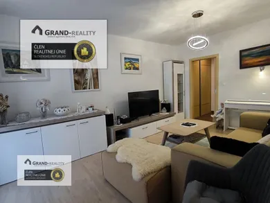 Eladó lakások, 3-szobás, Skalica · €149 000