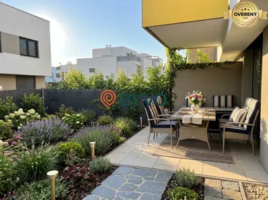 Na predaj 3-izbový byt, 59 m², Hviezdoslavov, Mesačná