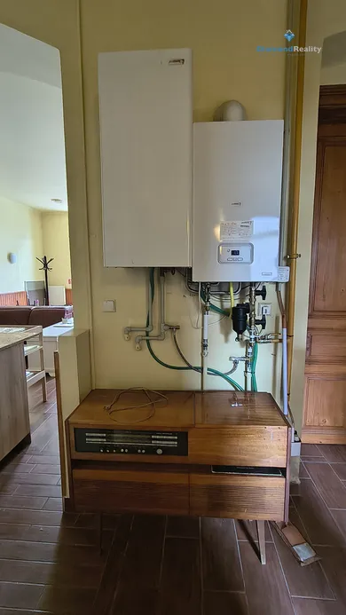 Na prenájom komerčné, 65 m², Nitra, Farská