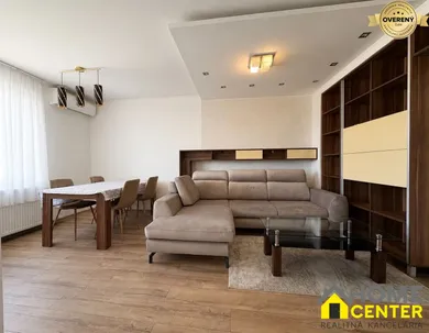 Квартири на продаж, 3-кімнатні, Komárno · €127 000