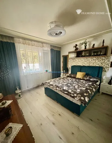 Na predaj 3-izbový byt, 72 m², Dunajská Streda, Nám. SNP