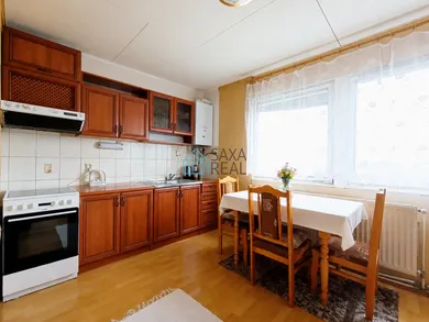 Na predaj 3-izbový byt, 75 m², Valaliky, Hlavná