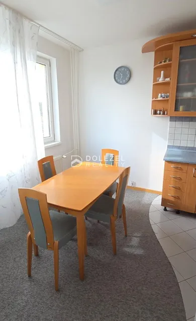 Na predaj 4-izbový byt, 90 m², Košice-Sídlisko KVP, Janigova