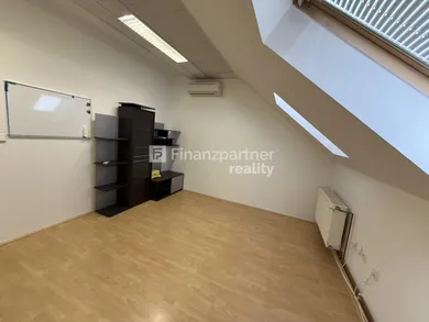 Na prenájom komerčné, 48 m², Dunajská Streda