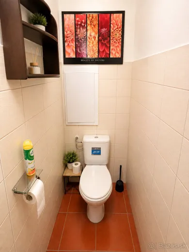 Na predaj 3-izbový byt, 69 m², Prievidza, B. Björnsona