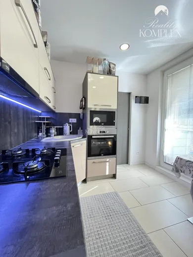 Na predaj 2-izbový byt, 66 m², Komárno, Hrnčiarska