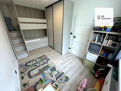 Na predaj 3-izbový byt, 68 m², Bratislava-Petržalka, Medveďovej