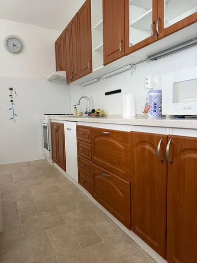 Byty na prenájom 3-izbový, Levice · €650