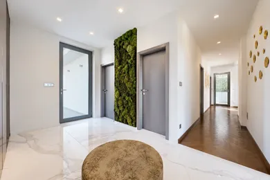 Na predaj dom, 303 m², Bratislava-Záhorská Bystrica, Slivkový sad