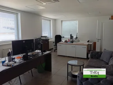 Na prenájom komerčné v Banská Bystrica · €1 200 · Dokončené
