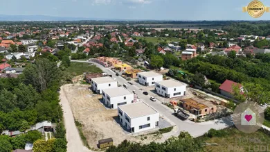 Na predaj 4-izbový dom, 128 m², Ivanka pri Dunaji, Jazerná