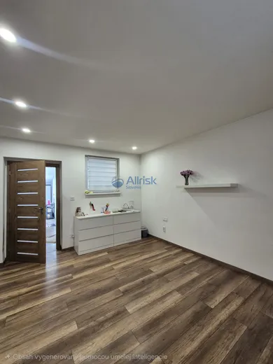 Na predaj 4-izbový dom, 130 m², Vlčany