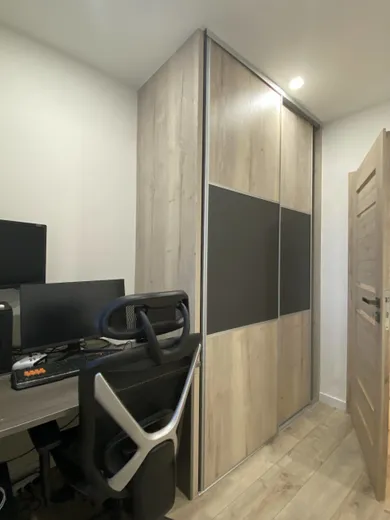 Na predaj 3-izbový byt, 66 m², Bratislava-Petržalka, Smolenická