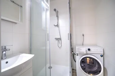 Na prenájom 3-izbový byt, 70 m², Bratislava-Petržalka, Macharova