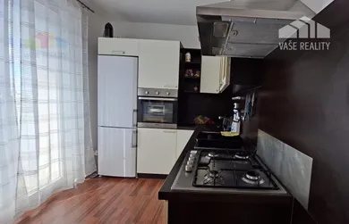 Na prenájom 2-izbový byt, 56 m², Piešťany, Vážska