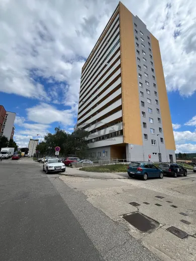 Mieszkania na sprzedaż, 1-pokojowe, Bratislava-Dúbravka · €169 000