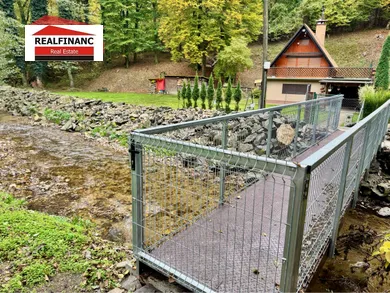 Na predaj 3-izbový rekreačný dom, 150 m², Pila