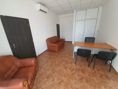 Na predaj komerčné, 81 m², Bratislava-Podunajské Biskupice, Kazanská