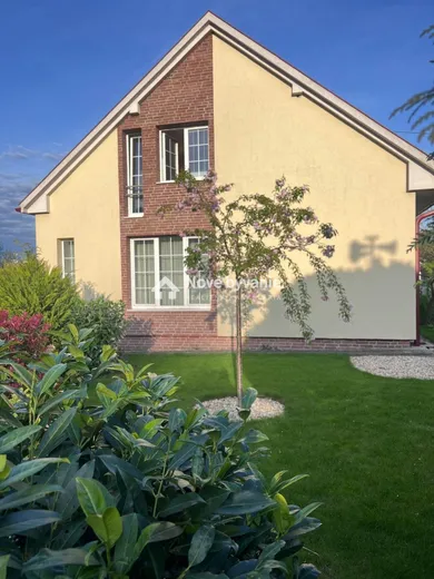 Domy na sprzedaż, 5-pokojowe, Nová Dubnica · €389 000