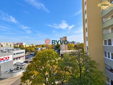 Na prenájom 1-izbový byt, 33 m², Bratislava-Vrakuňa, Ipeľská
