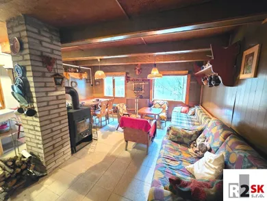 Na predaj 1-izbový rekreačný dom, 60 m², Varin, Pod Vajankom