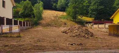 Na predaj pozemok, Jablonové