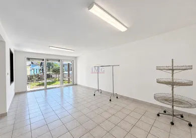 Na prenájom komerčné, 71 m², Žarnovica