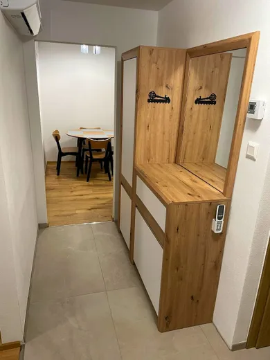 Na prenájom 2-izbový byt, 65 m², Vráble, Nám. Kpt. Nálepku