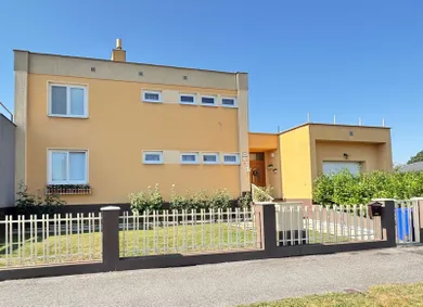 Domy na sprzedaż, 5-pokojowe, Dunajská Streda · €335 000