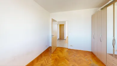 Na prenájom 2-izbový byt, 56 m², Šaľa, Čsl. armády