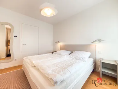 Na prenájom 4-izbový byt, 113 m², Bratislava-Staré Mesto, Jančova