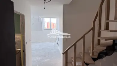 Na predaj 3-izbový byt, 97 m², Košice-Sídlisko KVP, Trieda KVP 3112